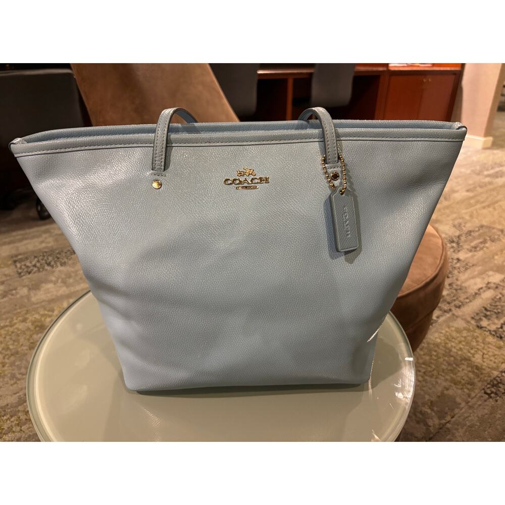 Coach Street Zip Tote in Crossgrain Leather-Pale Blue-Silver Hardware
